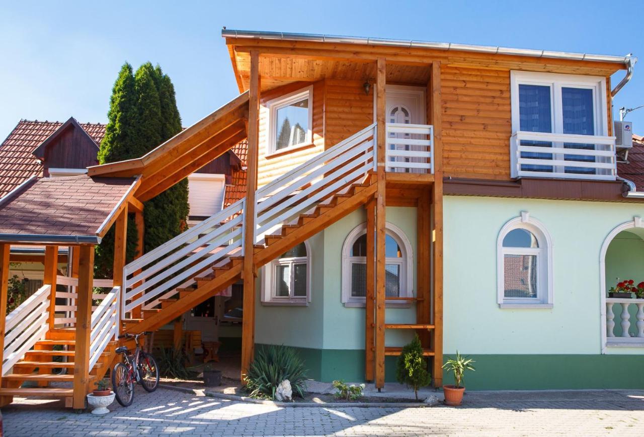 Tünde Szállás Bogács Esterno foto