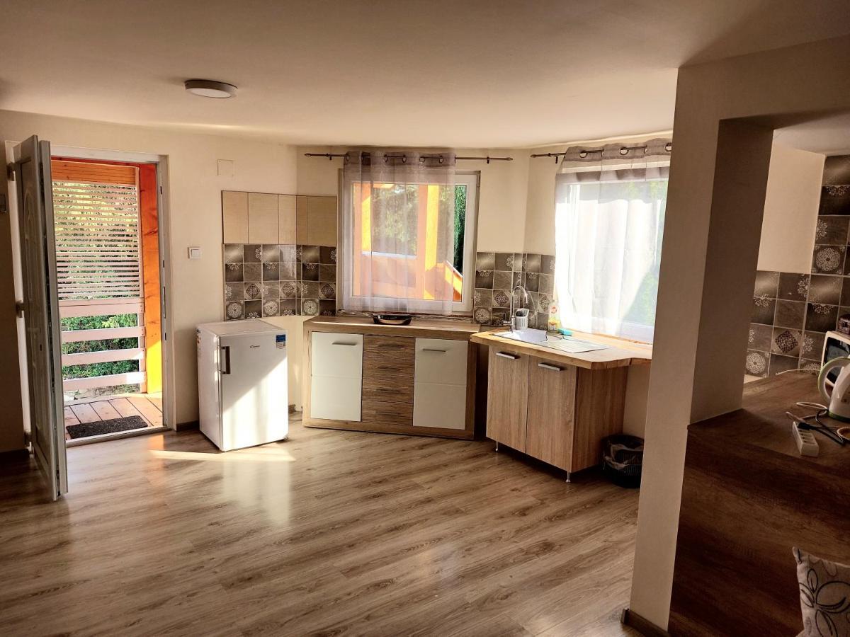 Tünde Szállás Bogács Esterno foto